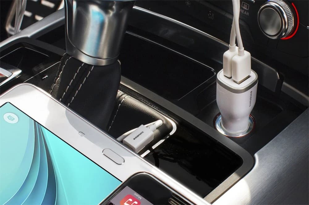 Mobiparts Car Charger verpakt